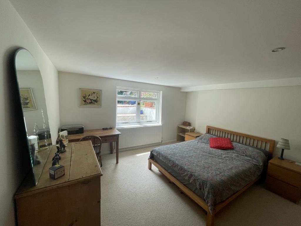 Spacious Holiday Home! Londres Exterior foto